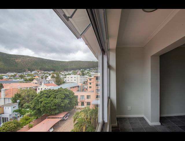 1 BEDROOM APARTMENT RENTED IN SEA POINT
